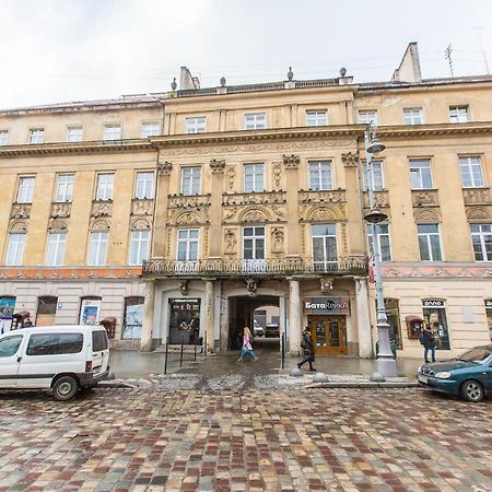 Австрійська Квартира В Центрі На Вулиці Михальчука 5 Lviv Ngoại thất bức ảnh
