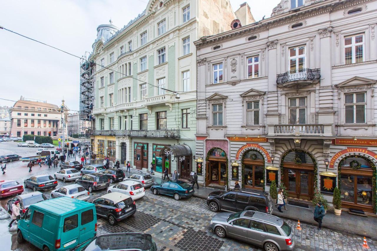 Австрійська Квартира В Центрі На Вулиці Михальчука 5 Lviv Ngoại thất bức ảnh